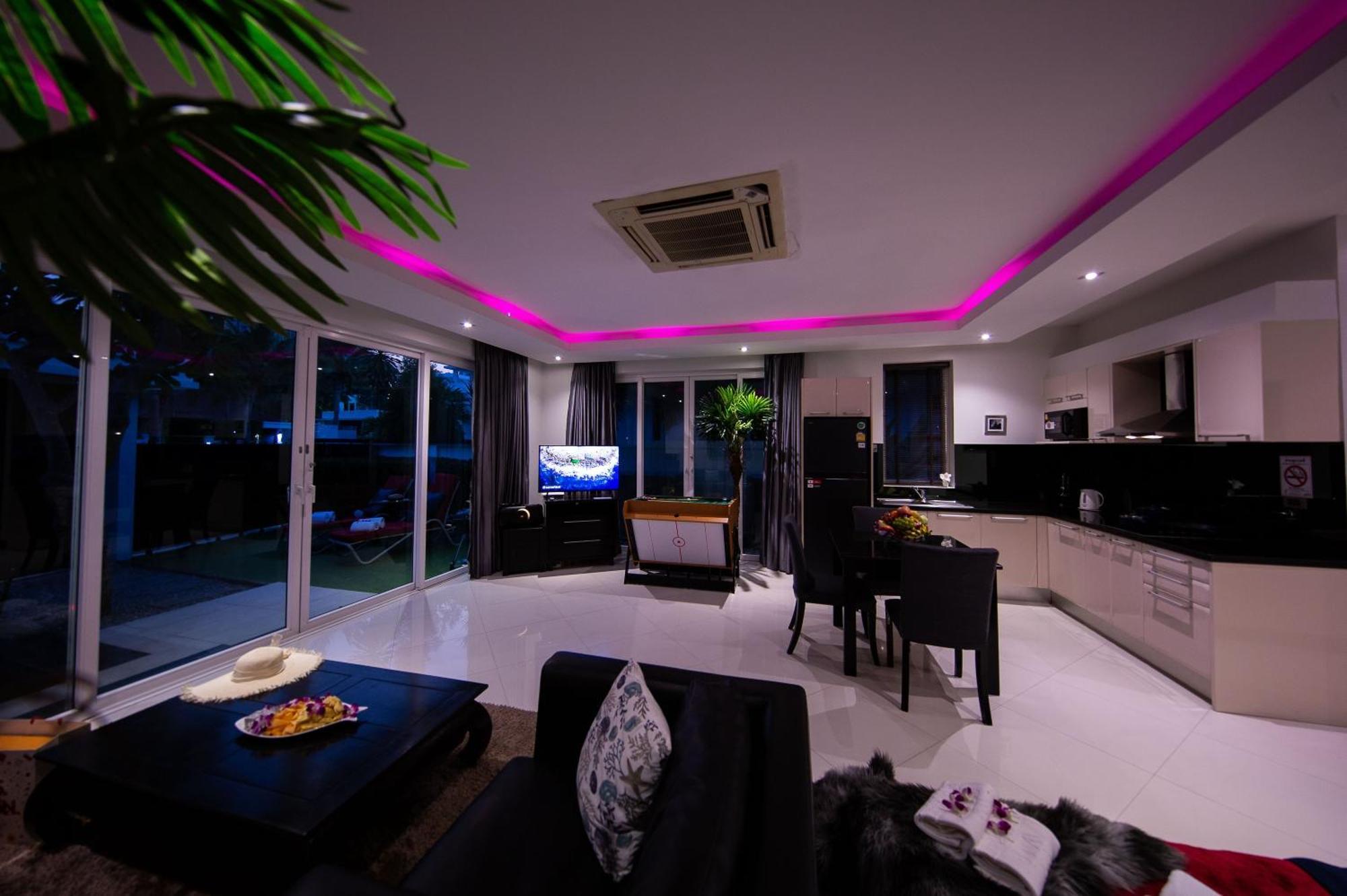 Colibri Pool Villa Pattaya Jomtien Habitación foto