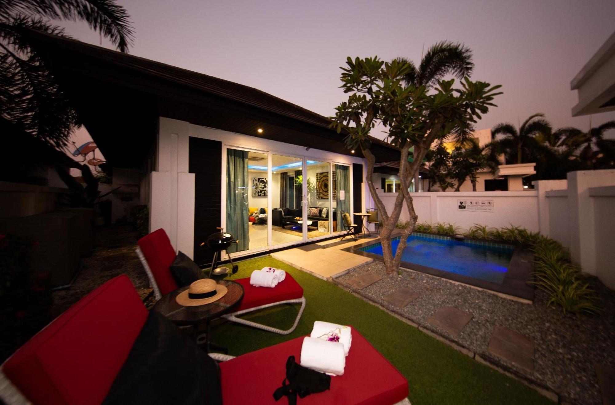 Colibri Pool Villa Pattaya Jomtien Habitación foto